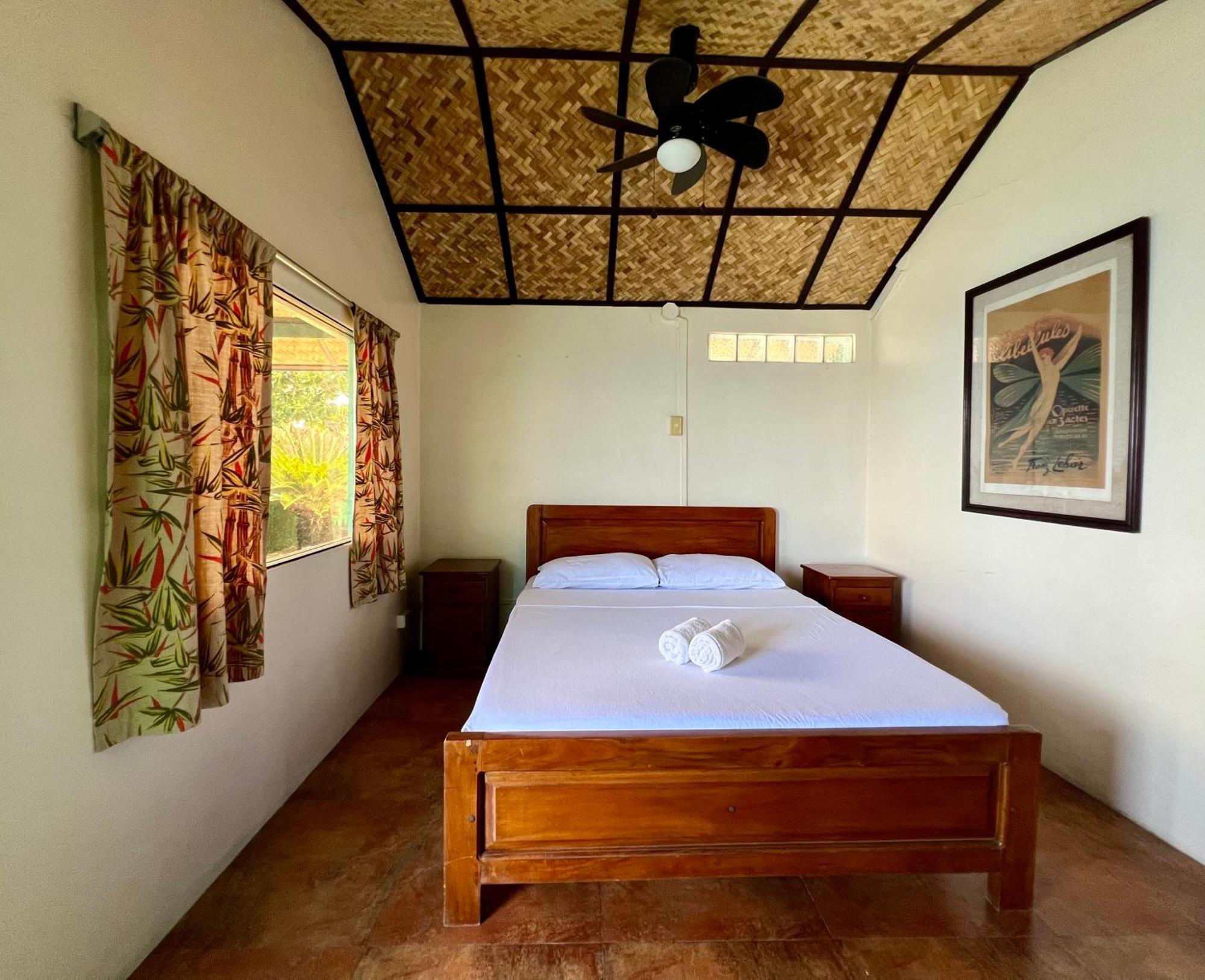Bamboo Paradise Beach Resort Argao Esterno foto