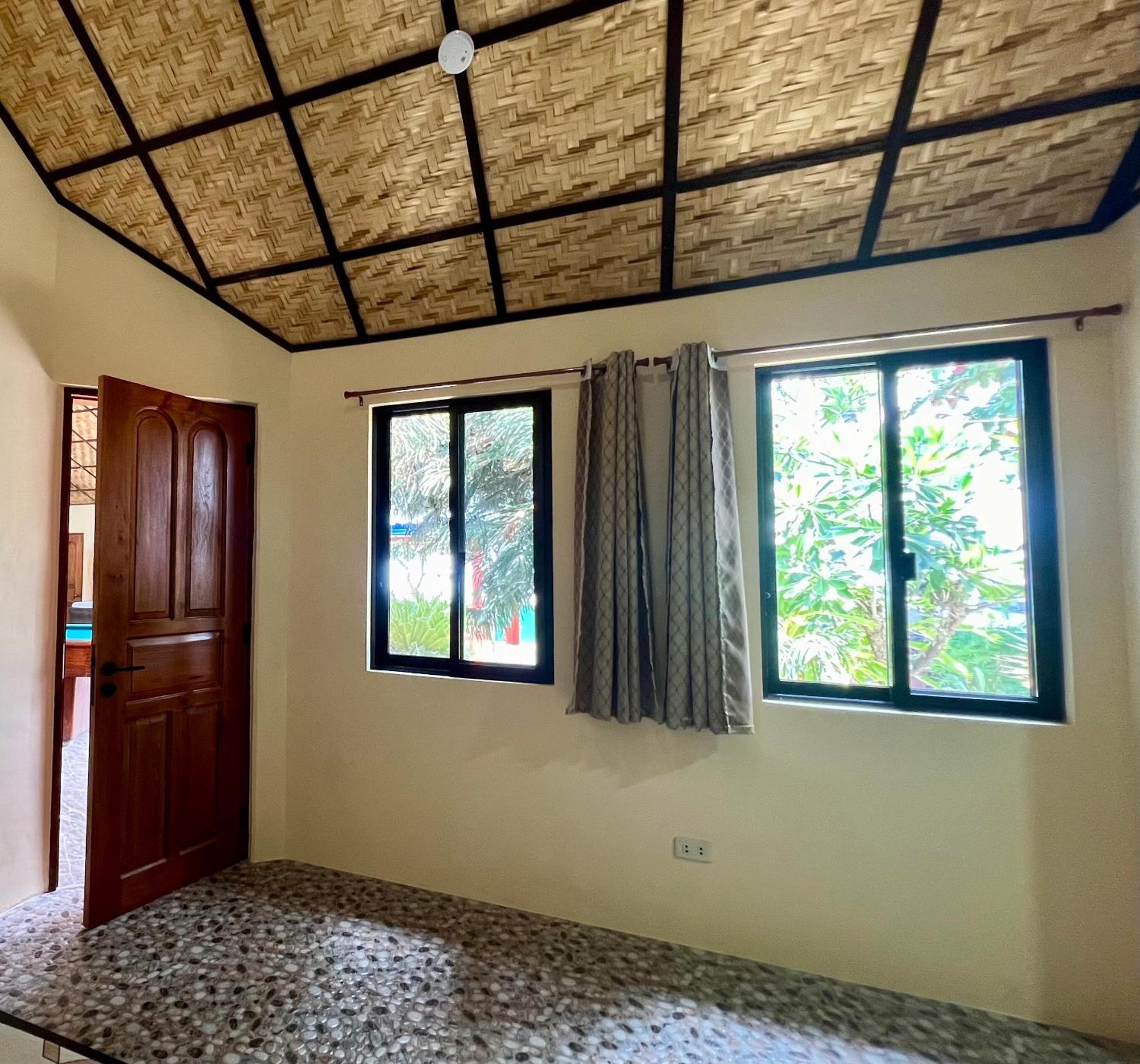Bamboo Paradise Beach Resort Argao Esterno foto